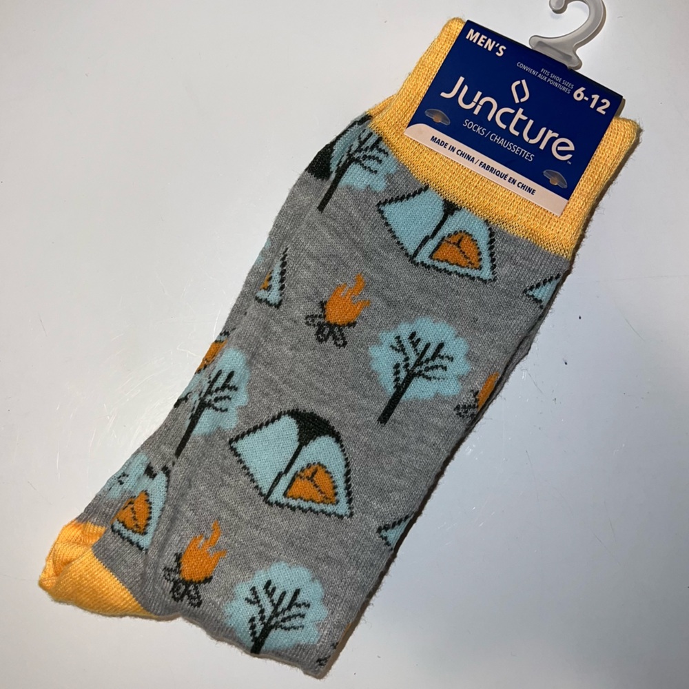 🧦 🛍️ 5/$20 - Men's Juncture Gray and Yellow Camping Themed Novelty Socks
